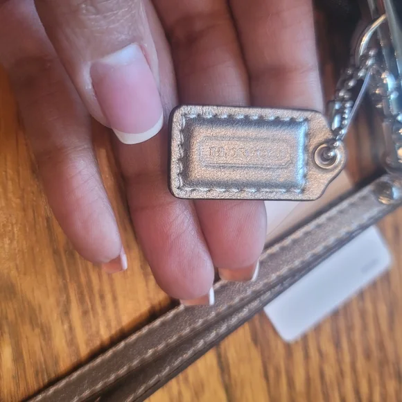 NWT Coach CC Signature Black Silver Gray Pewter Small Wristlet Bag Clutch Purse - Picture 4 of 8